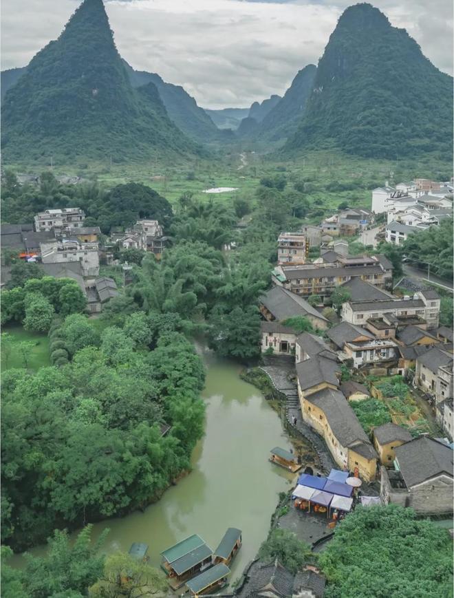 藏在广西深山的千年古镇,景美如画,特定时间免票!堪称人间仙境(图3) 黄姚古镇怎么去_免费门票古镇推荐_广西黄姚古镇