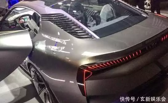 吉利领克05亮相,配对开剪刀门,比保时捷帅,车友:上市就火!(图3) 领克05_领克跑车_保时捷剪刀门跑车图片