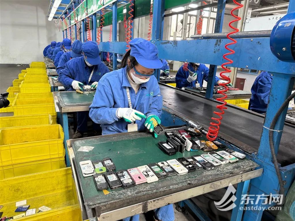 旧手机宁愿“吃灰”?他们为何不选以旧换新,隐私、价格或成回收“拦路虎”(图3) 二手手机隐私安全_废旧手机回收处理_维亿数码港购 翻新