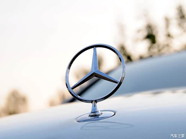 产多款发动机 北京奔驰发动机工厂落成