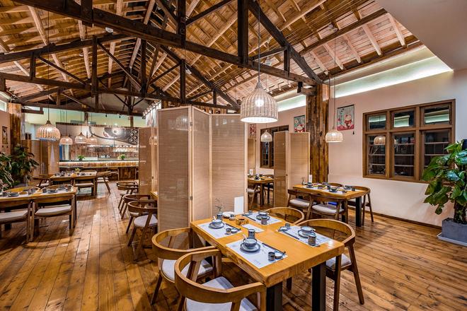 【嘉宁颂】北京餐饮设计公司揭秘:石景山古城美食背后的空间艺术(图3) 石景山古城美食设计_餐饮店面装饰设计图片_北京餐饮装修设计