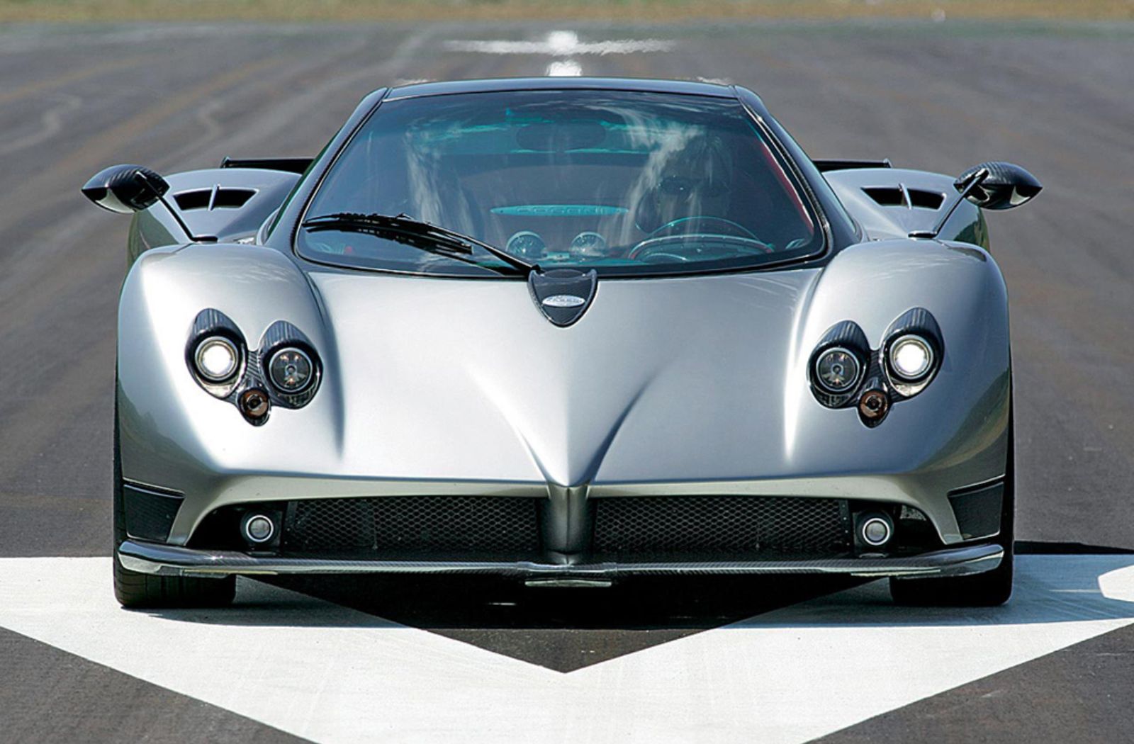 奔驰V12发动机如何成为传奇 顶级超跑都在用(图10) 奔驰V12发动机如何成为传奇 顶级超跑都在用