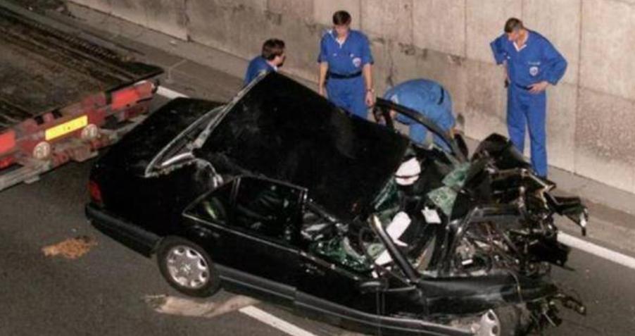 1997年,埃及富商之子和戴安娜在海滩热情拥吻,俩人一起魂断巴黎(图22) 戴安娜和多迪怎么认识_戴安娜和多迪 丽兹酒店 1997年车祸