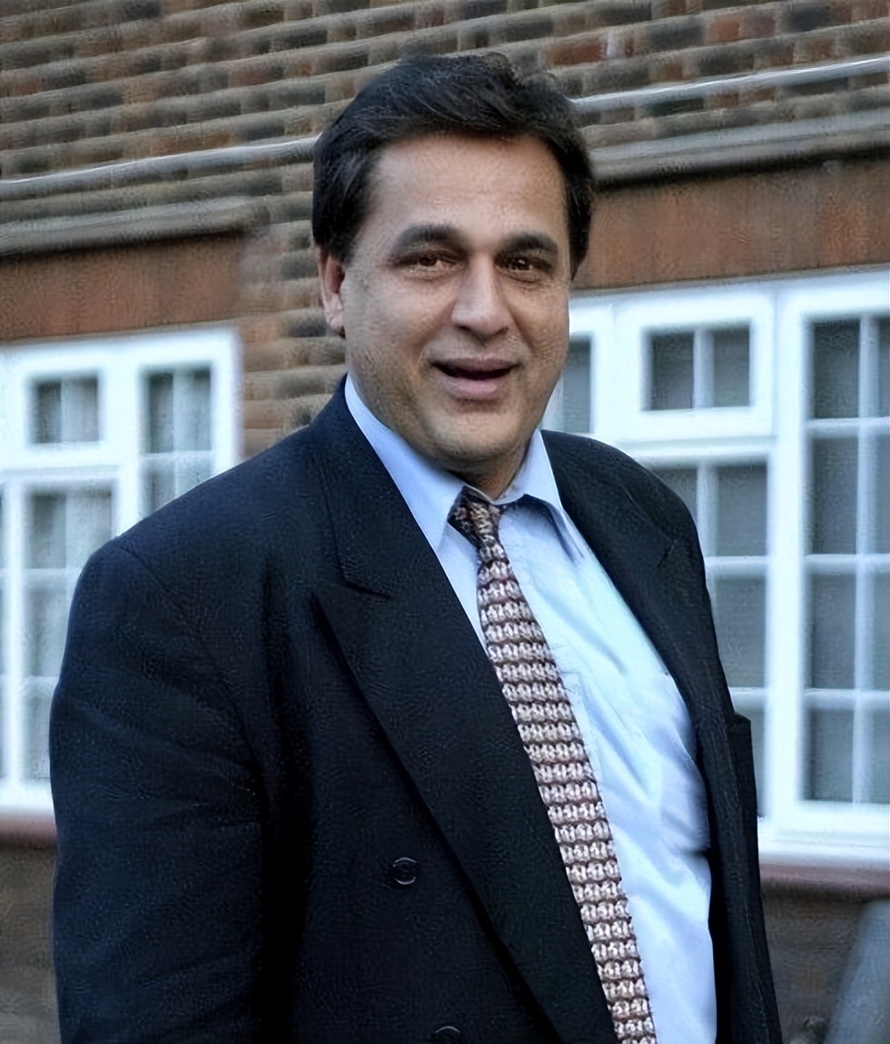 戴安娜最爱的情人:1997年巴黎丧命那一晚,他疯了一样打电话找她(图11) 戴安娜和多迪怎么认识_戴安娜自省与悲剧_戴安娜与科汉的爱情故事