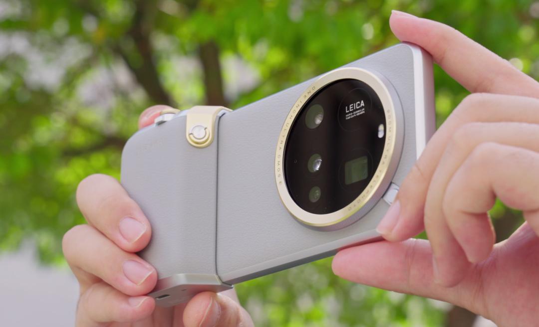 2025,超大杯影像旗舰杀疯了(图7) 超大杯旗舰_影像赛道差异化_2025最好的长焦数码相机