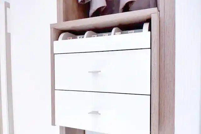 家具五金艺术:家居风格的点睛之笔——拉手的选择技巧(图19) 家居装饰拉手选择_橱柜拉手选择_提升家具美学价值拉手