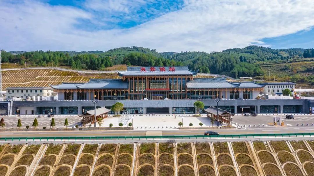 定了!张吉怀高铁12月6日正式通车!(图2) 张吉怀高铁开通时间_张吉怀高铁票价_吉首到怀化的火车