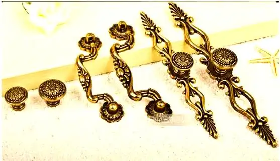 如何精选优质衣柜拉手：材质、风格与实用技巧全解析