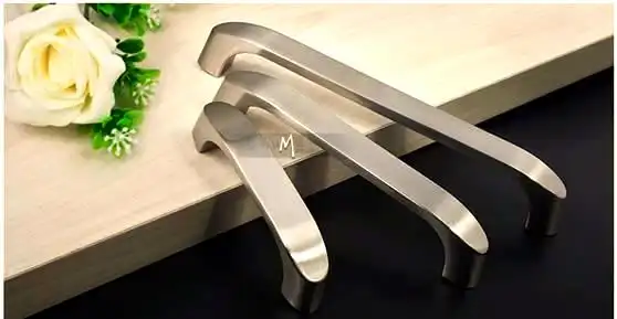 如何精选优质衣柜拉手:材质、风格与实用技巧全解析(图4) 橱柜拉手选择_优质拉手品牌推荐_衣柜拉手选择技巧