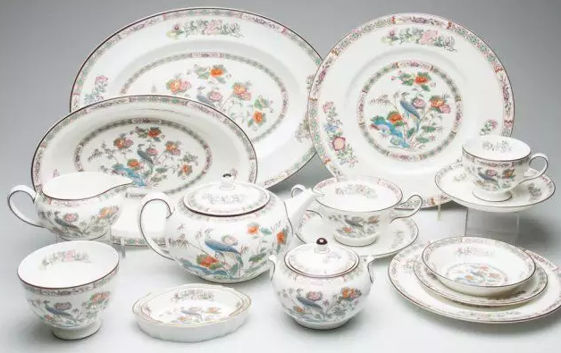 “英国传统陶瓷之父”:乔舒亚·韦奇伍德(图13) 韦奇伍德 陶瓷历史 红色陶土_骨瓷装饰盘