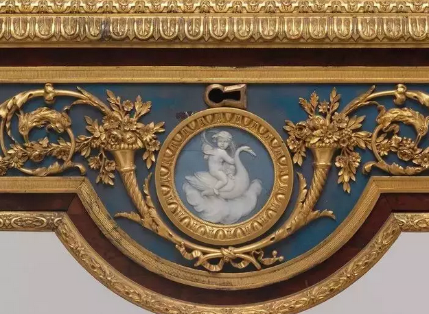 “英国传统陶瓷之父”:乔舒亚·韦奇伍德(图22) 骨瓷装饰盘_韦奇伍德 陶瓷历史 红色陶土