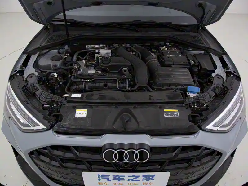 奥迪 A3 轿车间歇性鼓风机不转