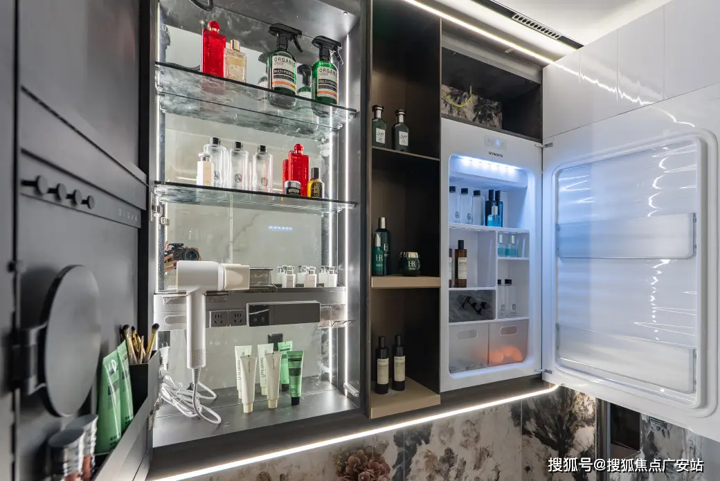 装饰床头背景墙_床头背景墙装修效床头_床头装饰背景墙图片