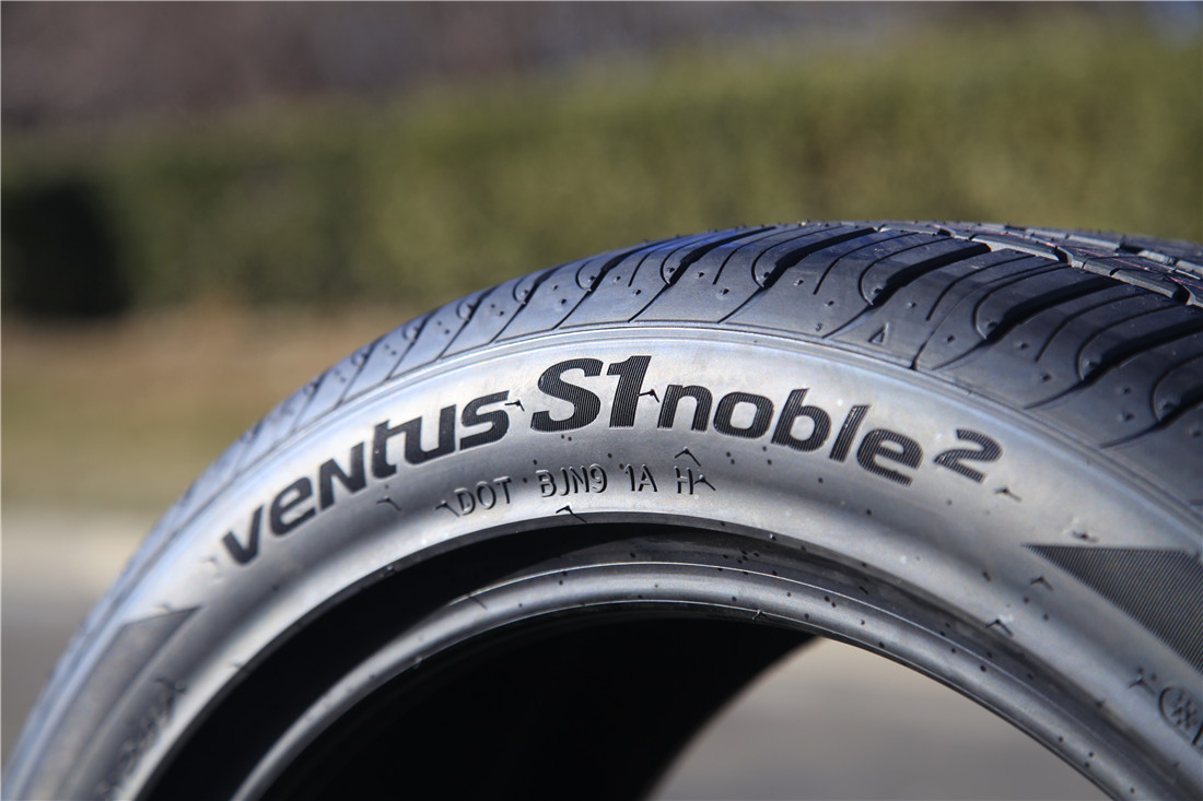 轮胎型号都包含什么意思,对你选车有什么帮助?(图5) 215和255轮胎对比选择_汽车轮胎参数详解_轮胎规格参数解读