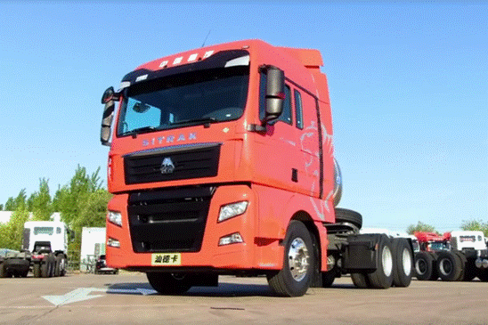 汕德卡汽车牵引车_汕德卡G7经典版燃气牵引车_中国重汽天然气重卡
