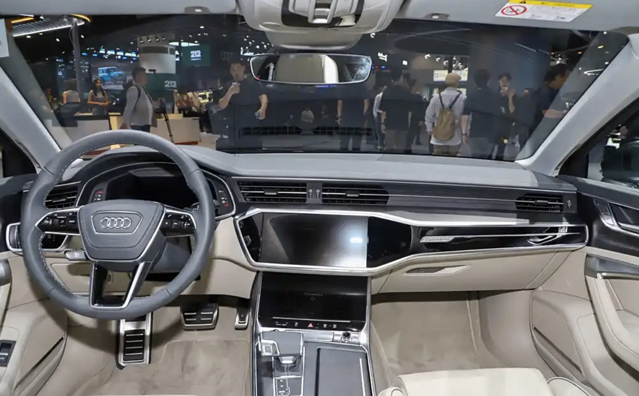 2025款奥迪A6L正式上市,售42.79-65.68万(图4) 1731985768002