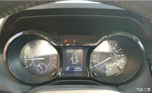 标准的硬派SUV 体验驭胜S350 2.0T车型(图4) 汽车之家