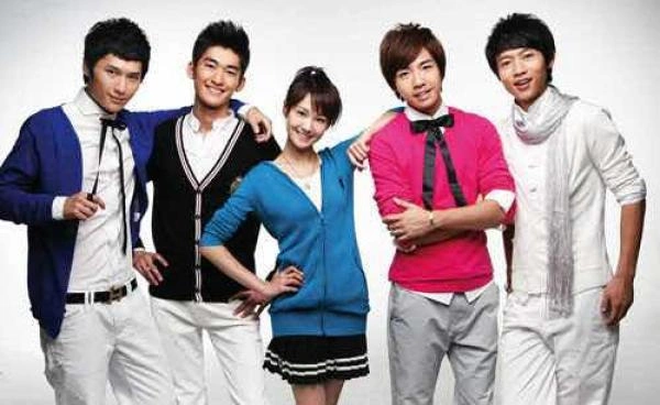 日版流星花园怎么样_新版流星花园 柴智屏 王鹤棣沈月