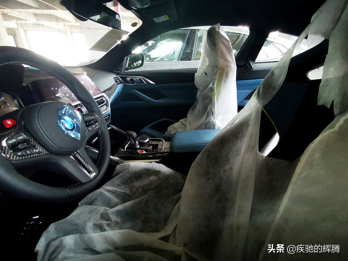 难得一见!宝马M4双门雷霆版实拍!落地超100万!还是曼岛绿车漆(图3) 宝马M4曼岛绿_宝马M4配置详解_汽车点评网北京宝马m4降价40万元