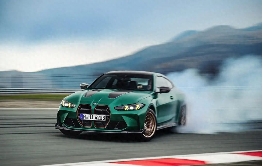 宝马2025款M4 CS：没那么完美，但钱绝对不白花