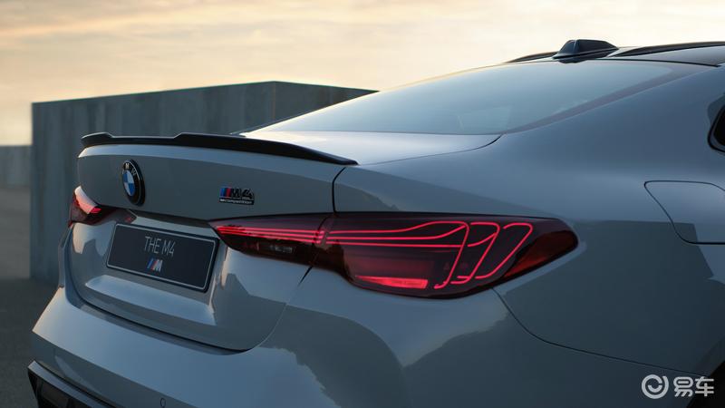 新款宝马M4双门轿跑车/敞篷轿跑车上市 售89.39万元起(图4) 宝马M4双门轿跑车M xDrive雷霆版_汽车点评网北京宝马m4降价40万元_新款宝马M4雷霆版