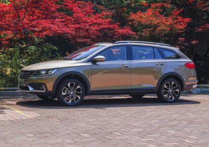 最低配只比宝骏310W顶配便宜700块，骏派CX65高价必死无疑