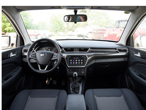 最低配只比宝骏310W顶配便宜700块,骏派CX65高价必死无疑(图2) 骏派cx65是什么发动机_天津一汽骏派CX65 旅行车_骏派CX65 宝骏310W对比