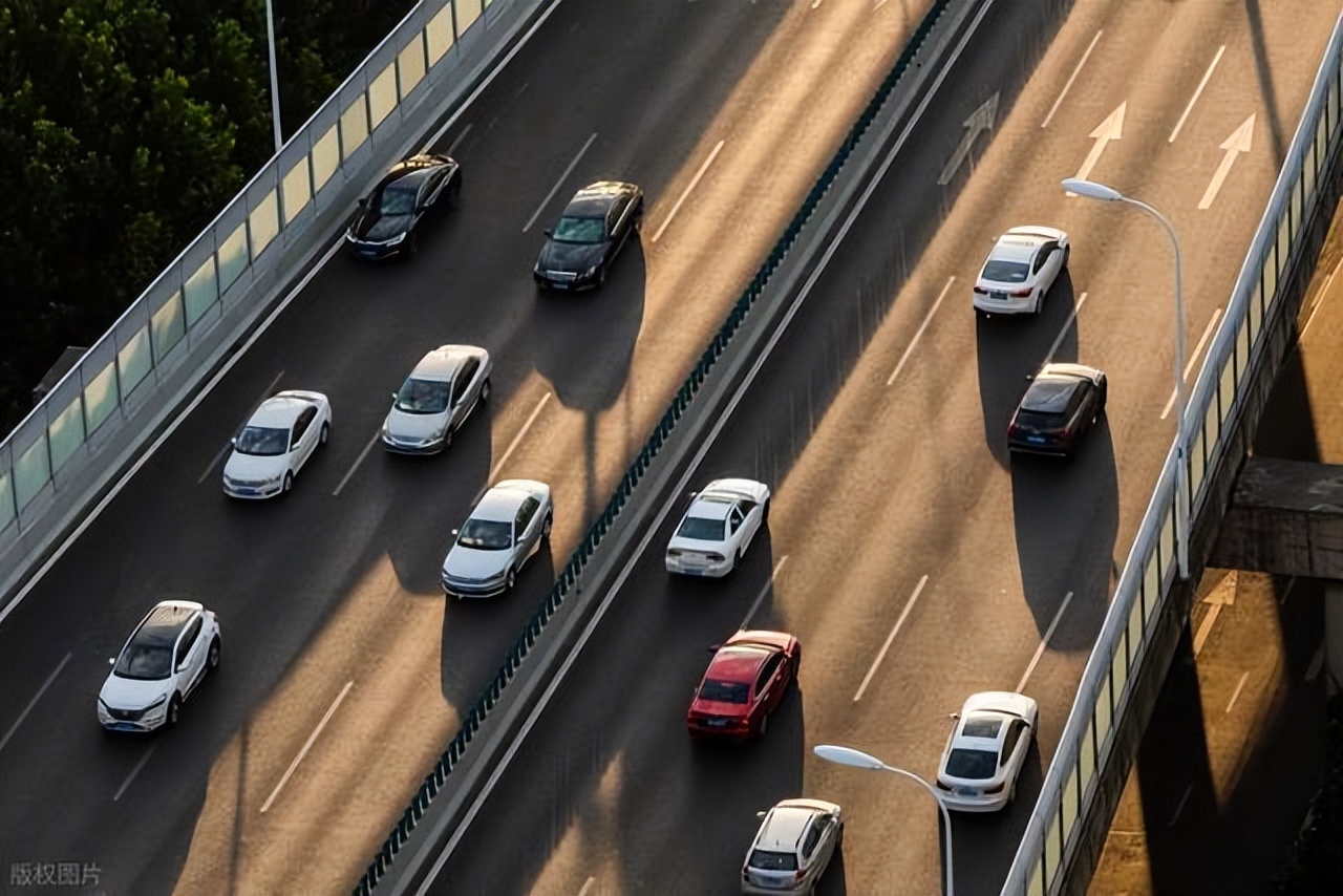 《汽车时代:从燃油到智能电动的跨越之旅》(续篇之四)(图3) 我的汽车生活日记续篇四_汽车基本知识入门_汽车时代燃油到智能电动跨越之旅