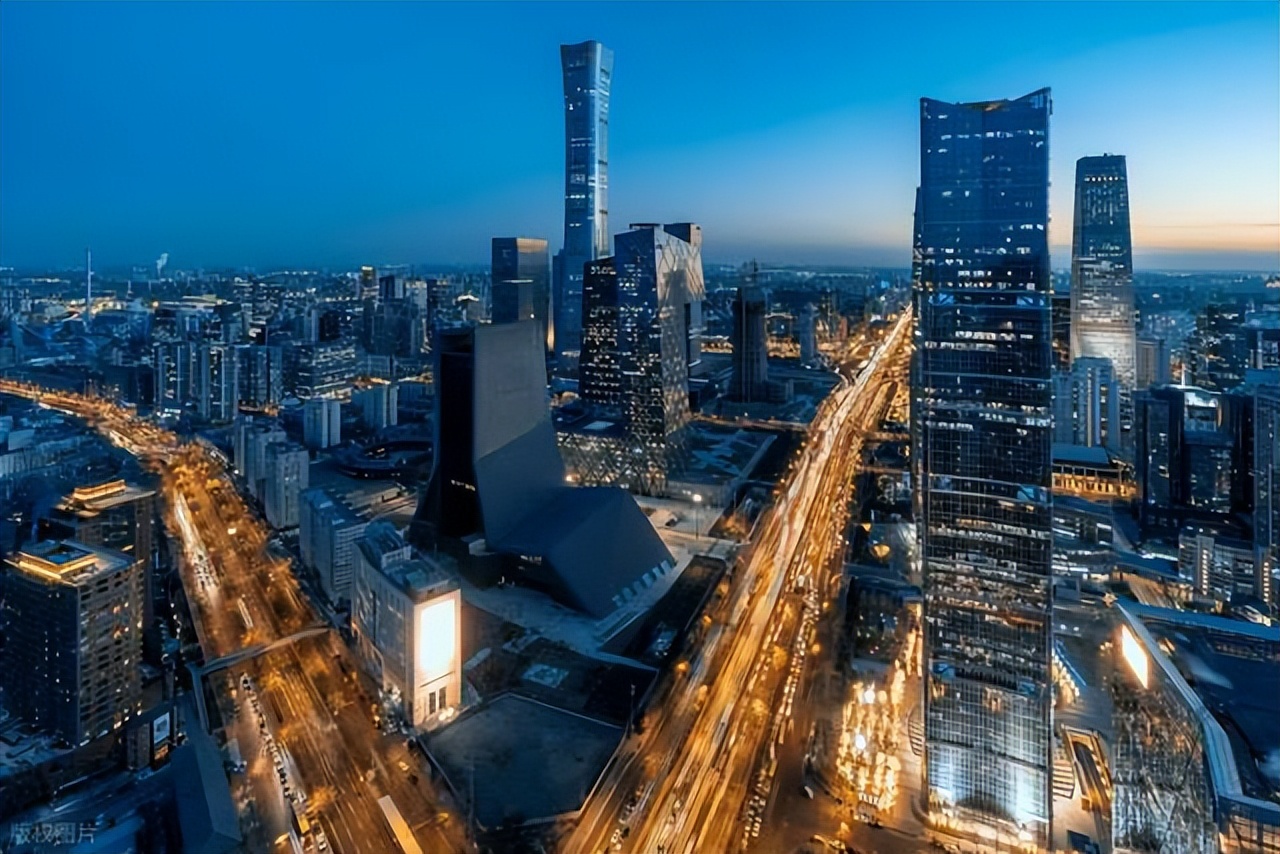 《汽车时代:从燃油到智能电动的跨越之旅》(续篇之四)(图6) 我的汽车生活日记续篇四_汽车时代燃油到智能电动跨越之旅_汽车基本知识入门