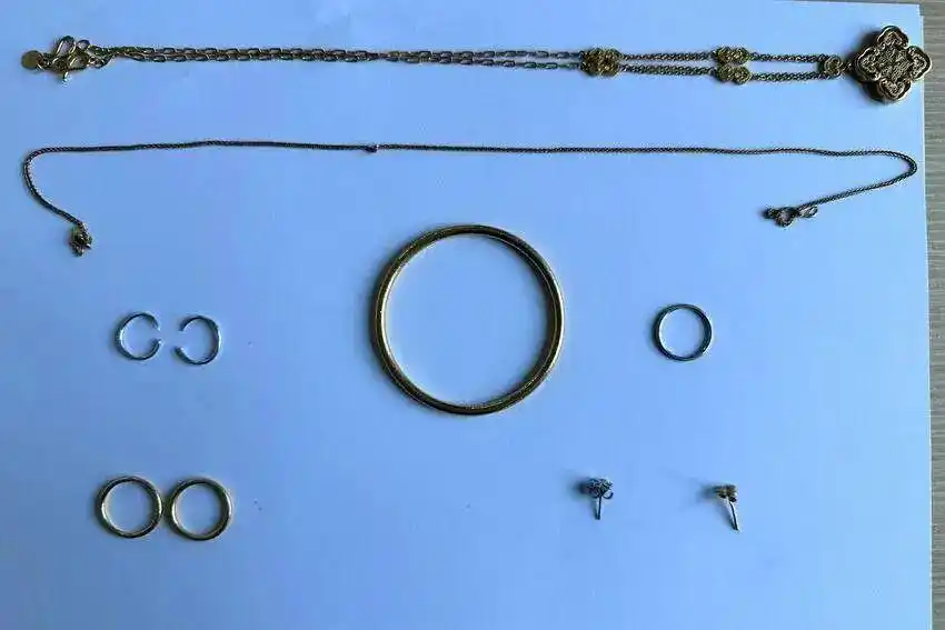 武汉硚口警方6小时破案_武汉搬家费用_搬家途中首饰被盗