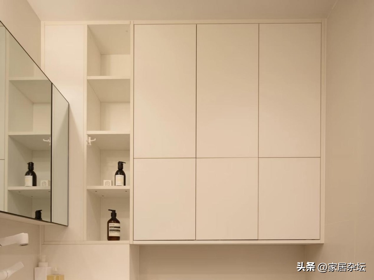 还得是年轻人脑子活:换个思路装修,家居痛点立即被解决,还省钱(图14) 隐形晾衣架装修_厨房门装修效果图小户_解决家居痛点的装修设计