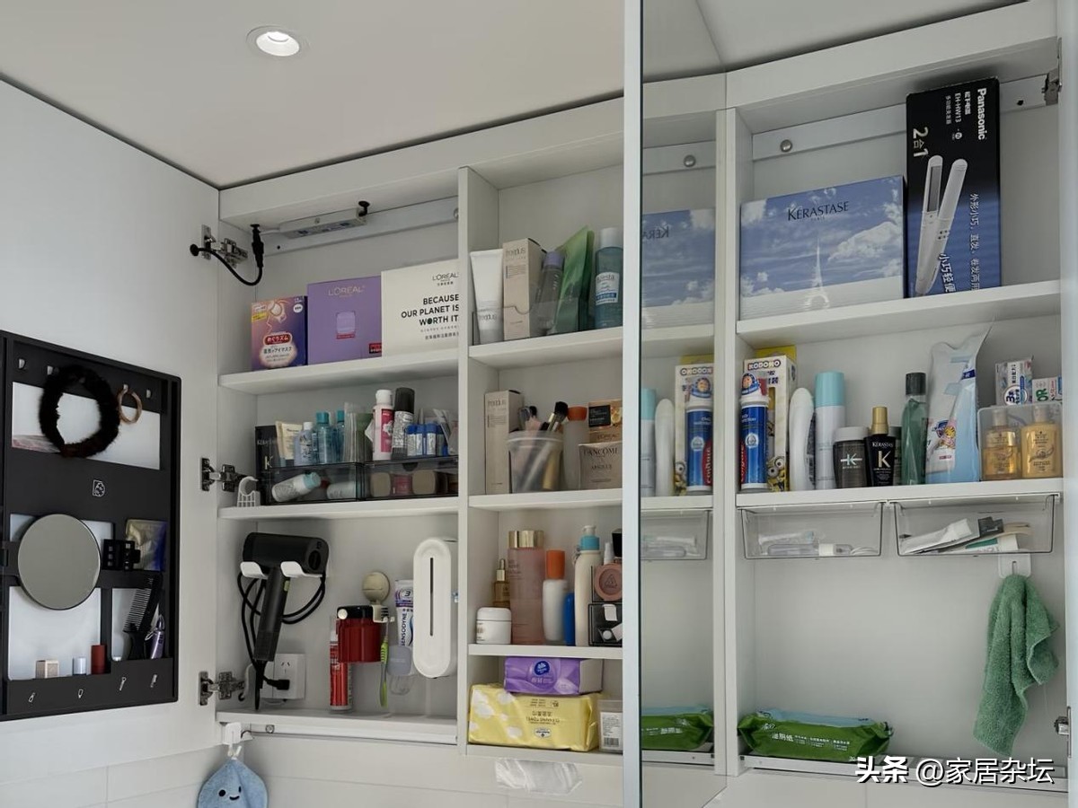 还得是年轻人脑子活:换个思路装修,家居痛点立即被解决,还省钱(图3) 隐形晾衣架装修_厨房门装修效果图小户_解决家居痛点的装修设计