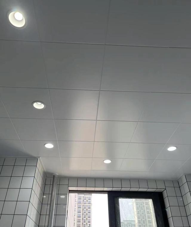 铝扣板ENF级环保检测_卫生间吊顶有多厚_厨房卫生间铝扣板杀菌抗菌