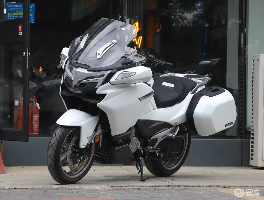 长城摩托车无伪实车图曝光:车辆由魏建军驾驶,预计上市在即(图6) 公升级摩托_长城灵魂摩托车2.0L八缸发动机_长城汽车首款摩托车