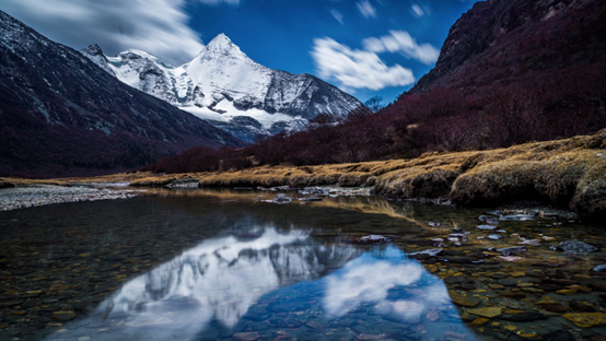 VR+旅游:颠覆“预体验” 营销新利器(图2) 暴风科技澳旅合作_华闻传媒 vr_VR旅游投资布局