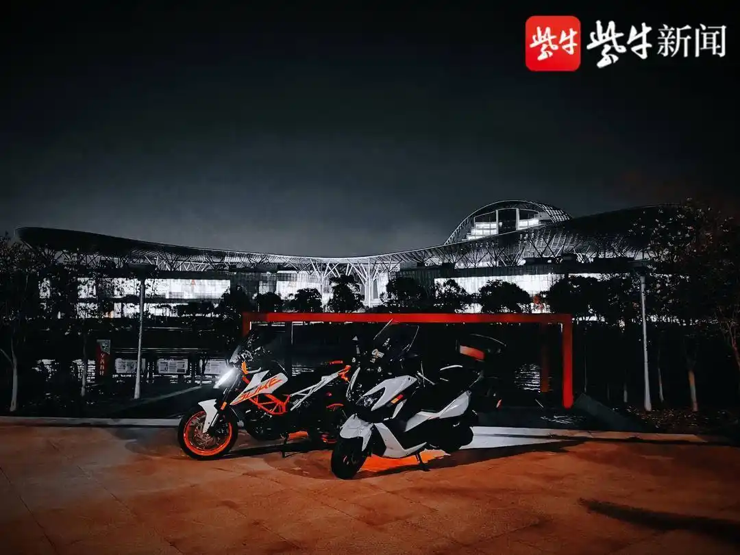 曾是全国第二的摩托之城 常州中青年人又盯上了摩托车(图4) 常州摩托车爱好者打卡照_中青年人购车后关注摩托车市场趋势_公升级摩托