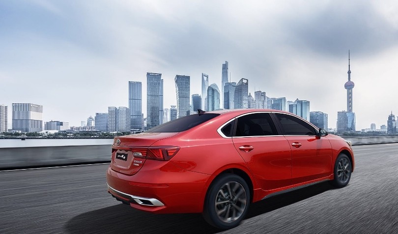 开了这么多年车才知道,原来鲨鱼鳍天线还有这用处(图6) 鲨鱼鳍天线发明历史_汽车防静电天线_鲨鱼鳍天线功能作用