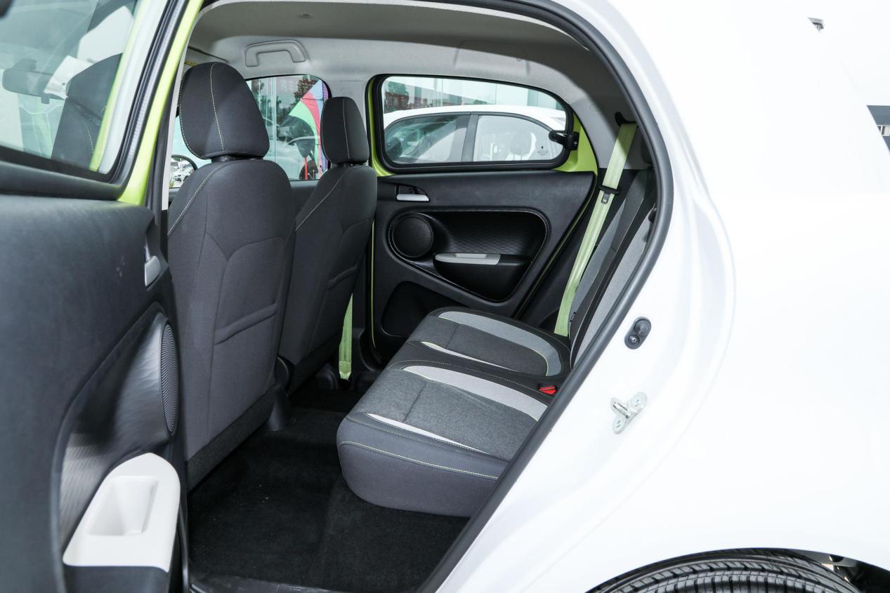 油耗最低的两厢车_奇瑞小蚂蚁续航_家用代步纯电动车