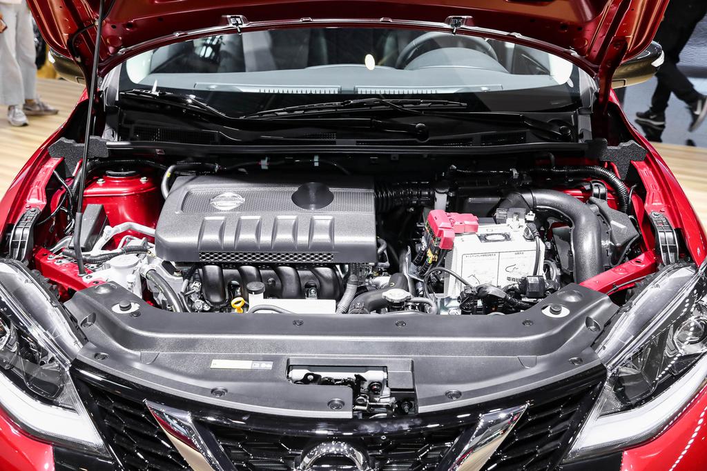 颜值高、空间大又省油的两厢车推荐,适合女士代步使用(图4) 油耗最低的两厢车_东风日产骐达 两厢车 时尚外观设计_东风日产骐达 车身尺寸 乘坐空间