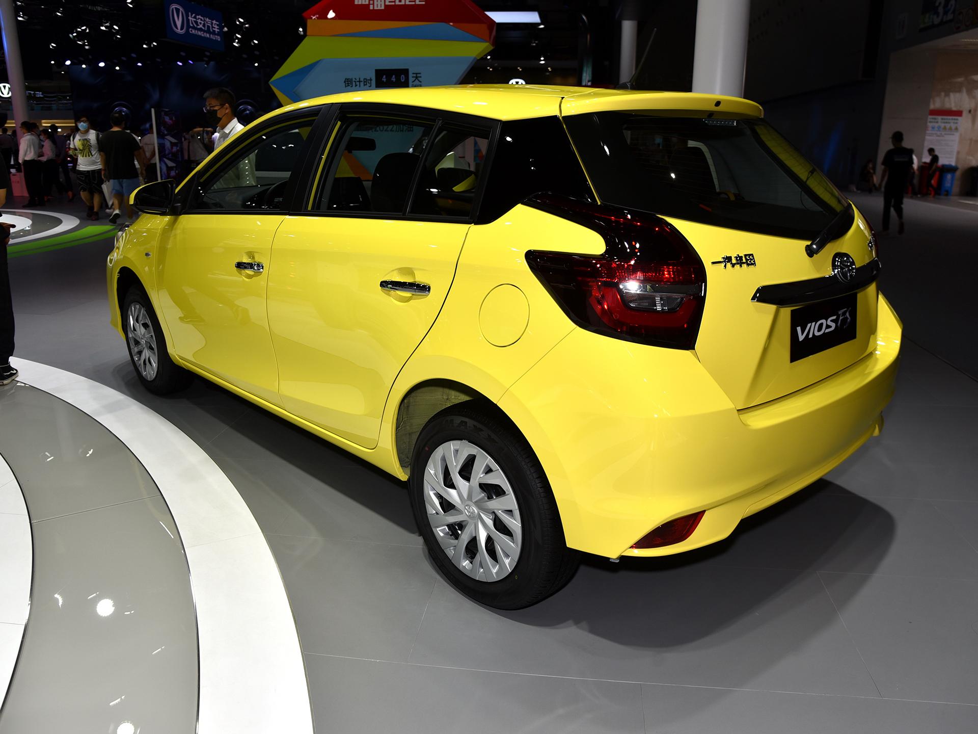 油耗5L价格9.28万,买个合资带大屏的省油小车,实拍丰田威驰FS(图3) 油耗最低的两厢车_丰田威驰FS实拍评测_油耗5L合资两厢车