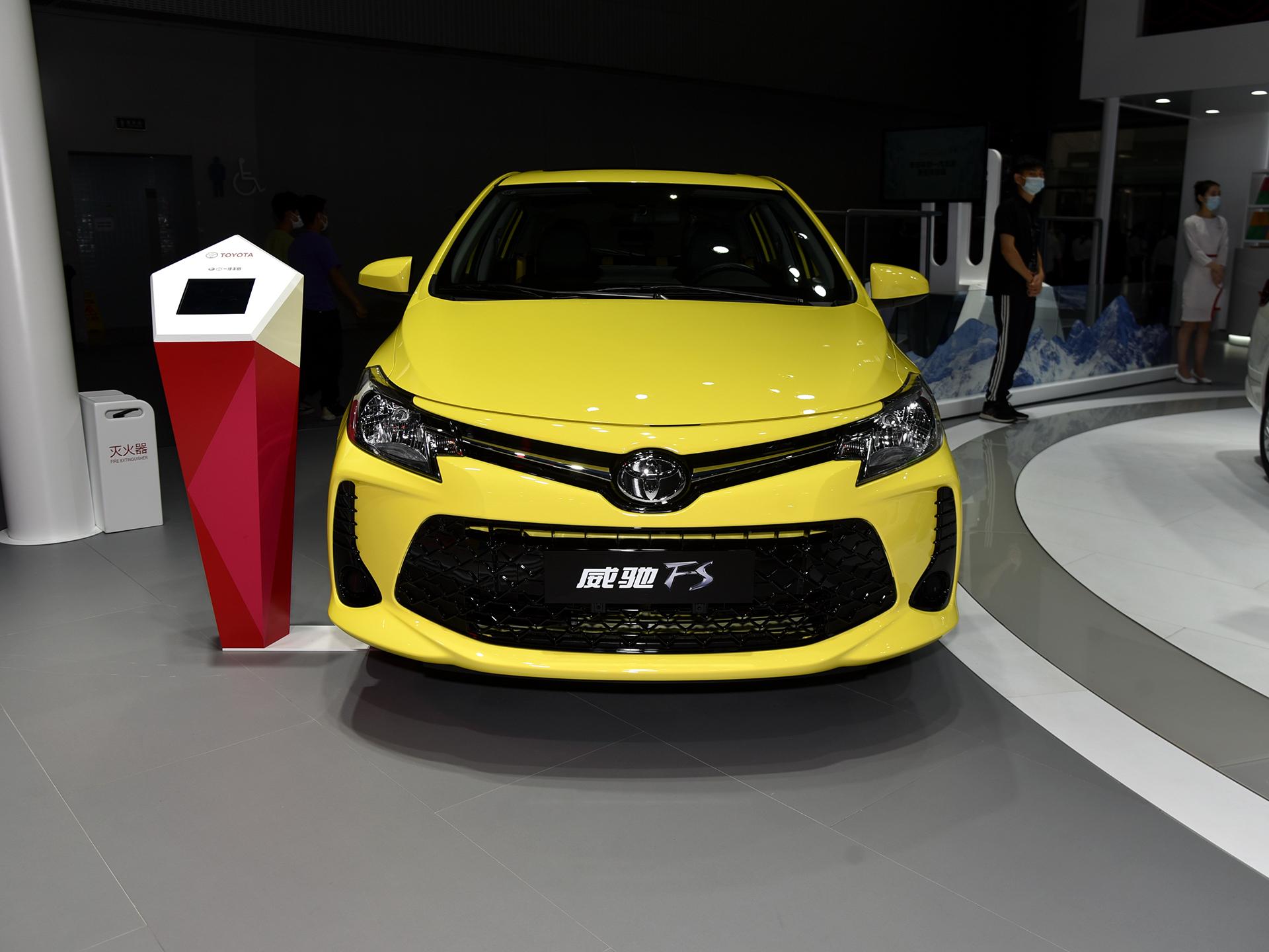 油耗5L价格9.28万,买个合资带大屏的省油小车,实拍丰田威驰FS(图9) 油耗5L合资两厢车_丰田威驰FS实拍评测_油耗最低的两厢车