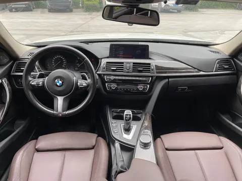 宝马320li泡水维修费用_宝马3系2018款320LiM运动曜夜版 钦州 非事故车 二手车报价