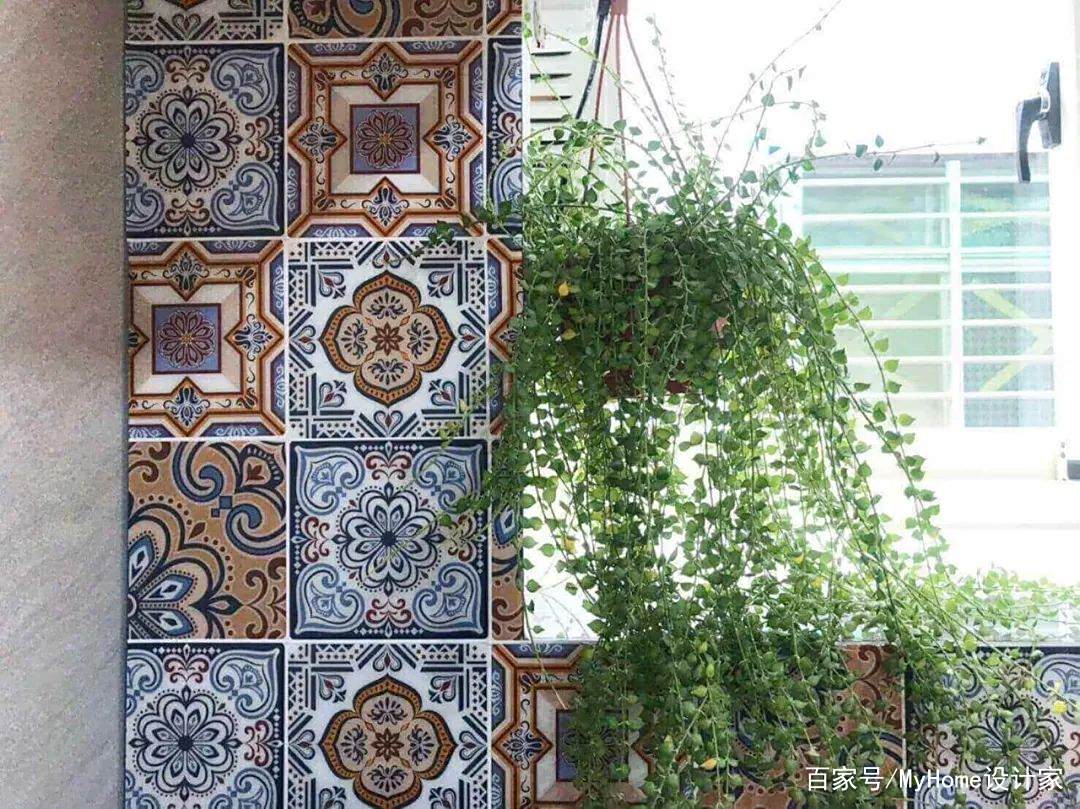瓷砖怎么做拼花_花砖墙贴局部装修_花砖墙贴DIY技巧