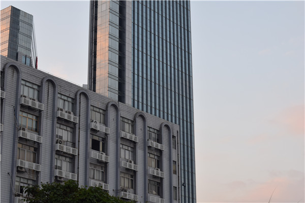 市场主流哪家强? 中低级单反横向大评测(图96) %u5BF9%u6BD4