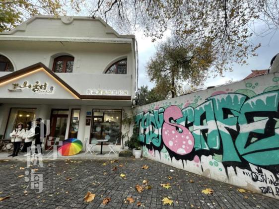 新威附路艺术街区_个性墙面涂鸦图片大全_威海彩绘街道