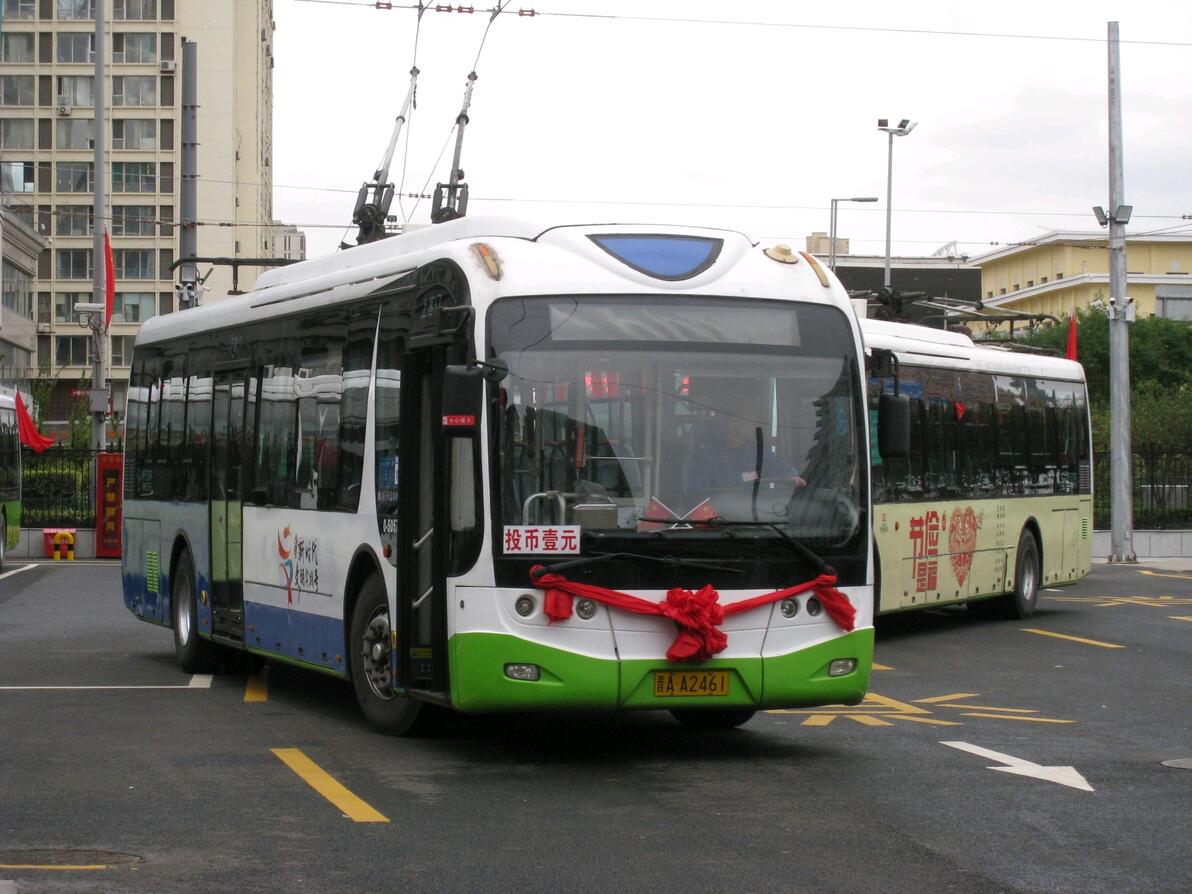 官地矿BD562电车历史_太原BD562无轨电车_562电车