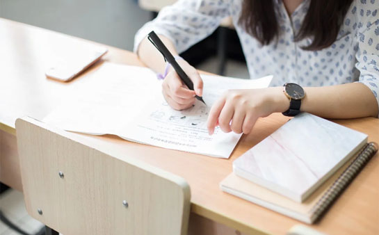 昂立英语有网课吗？多少钱