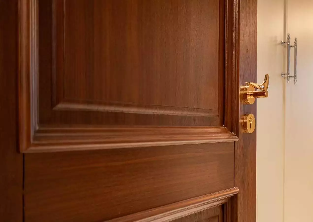 装修选木门_复合门价格一般多少钱_实木复合门选购指南