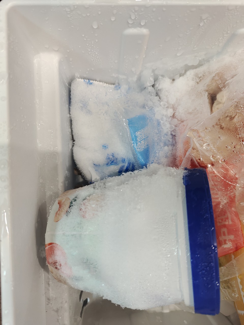 自己动手维修风冷冰箱冷藏区温度过低的问题及分析(图2) 松下冰箱维修电话_美的冰箱冷藏温度过低_风冷冰箱冷冻区结霜维修