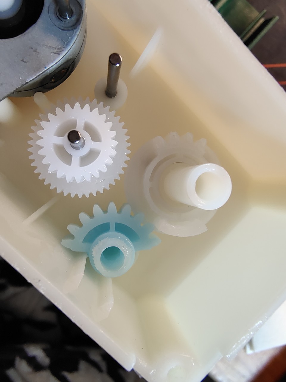 自己动手维修风冷冰箱冷藏区温度过低的问题及分析(图21) 美的冰箱冷藏温度过低_风冷冰箱冷冻区结霜维修_松下冰箱维修电话